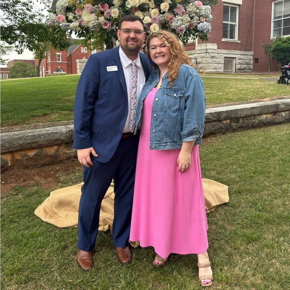 Meet your Posher, Abi! - Picture 2 of 4